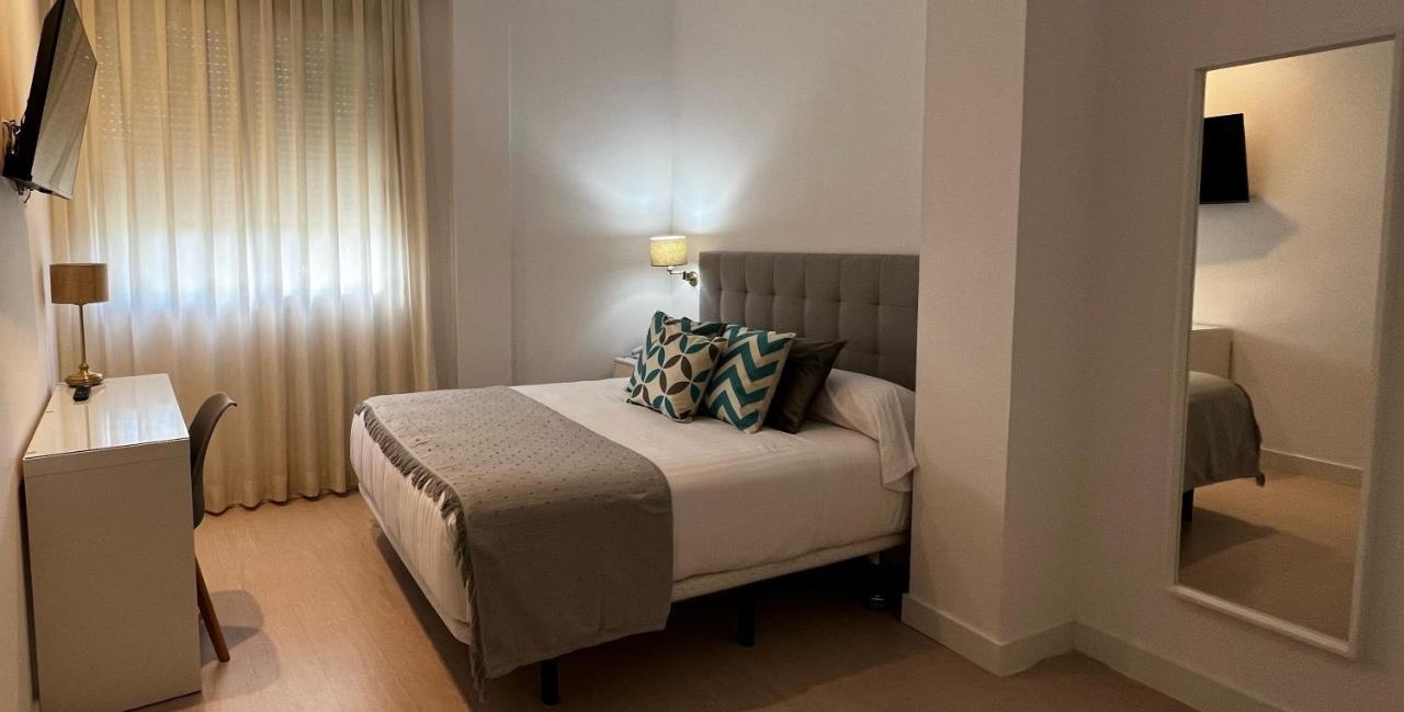 Hotel Checkin Valencia Ciscar Picanya Zewnętrze zdjęcie